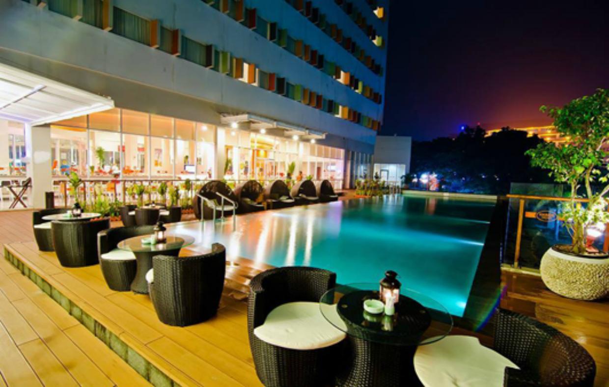 Harris Hotel Batam Center Extérieur photo