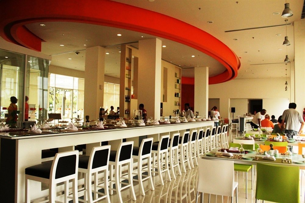 Harris Hotel Batam Center Extérieur photo