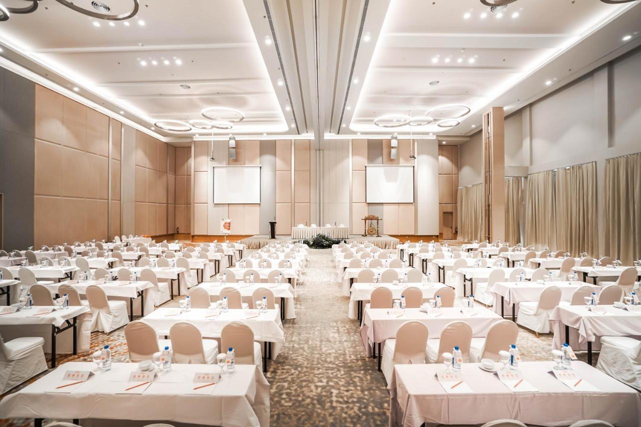 Harris Hotel Batam Center Extérieur photo